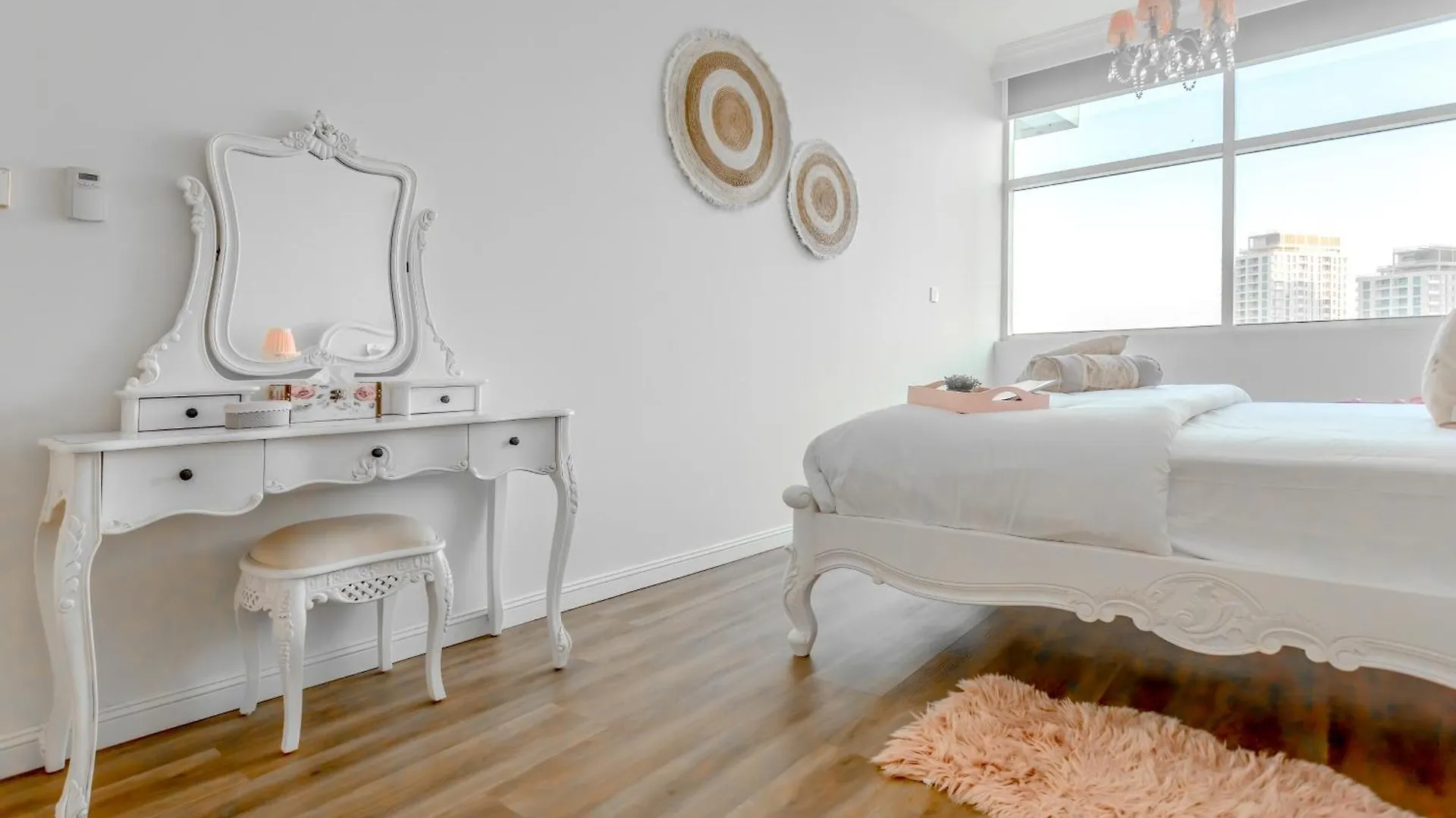Elegant 2 Bedroom Apartment In Dubai Marina- Just 1 Min Walk From Jbr Beach