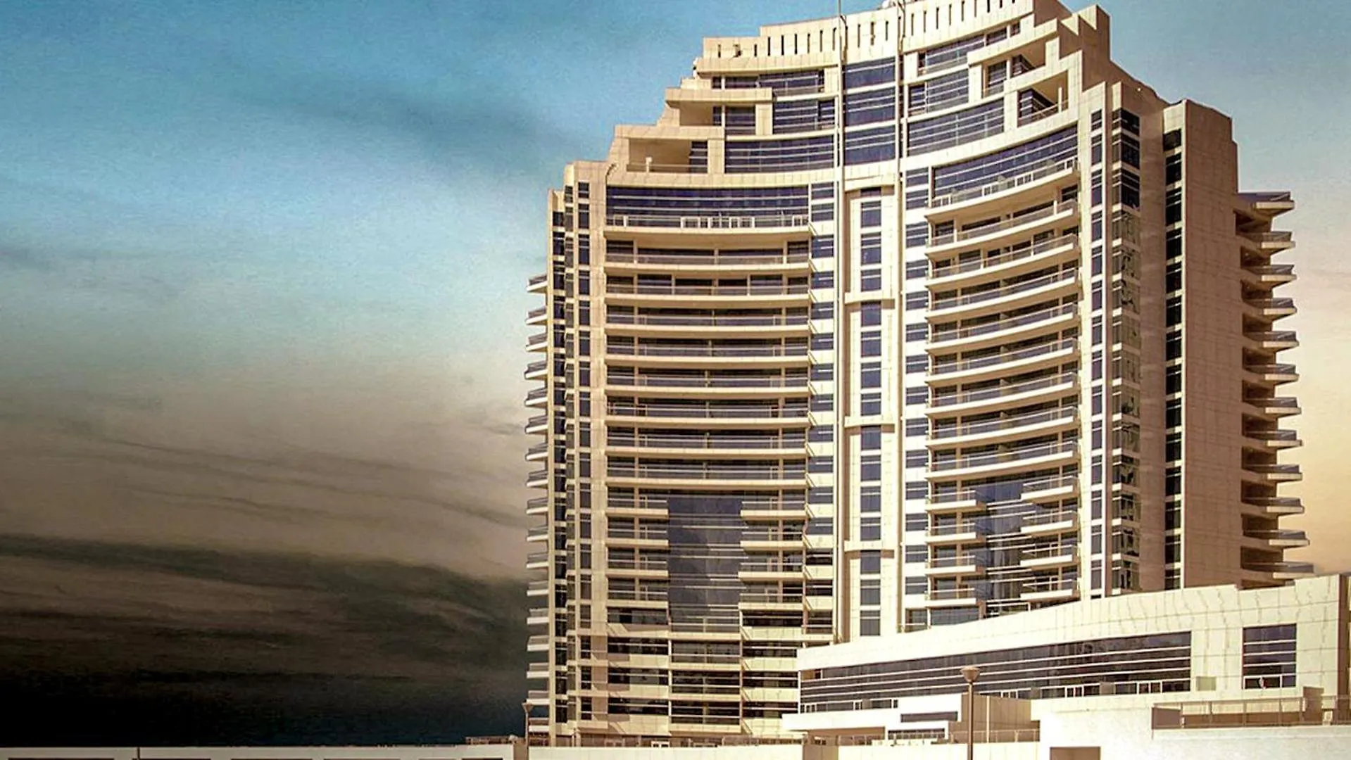 Elegant 2 Bedroom Apartment In Dubai Marina- Just 1 Min Walk From Jbr Beach
