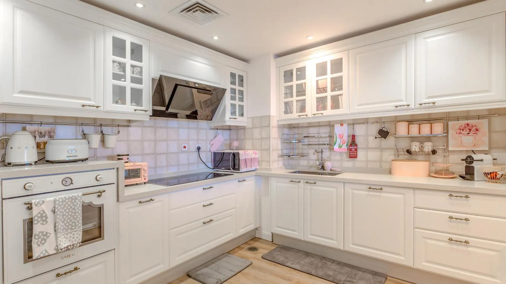 Elegant 2 Bedroom Apartment In Dubai Marina- Just 1 Min Walk From Jbr Beach