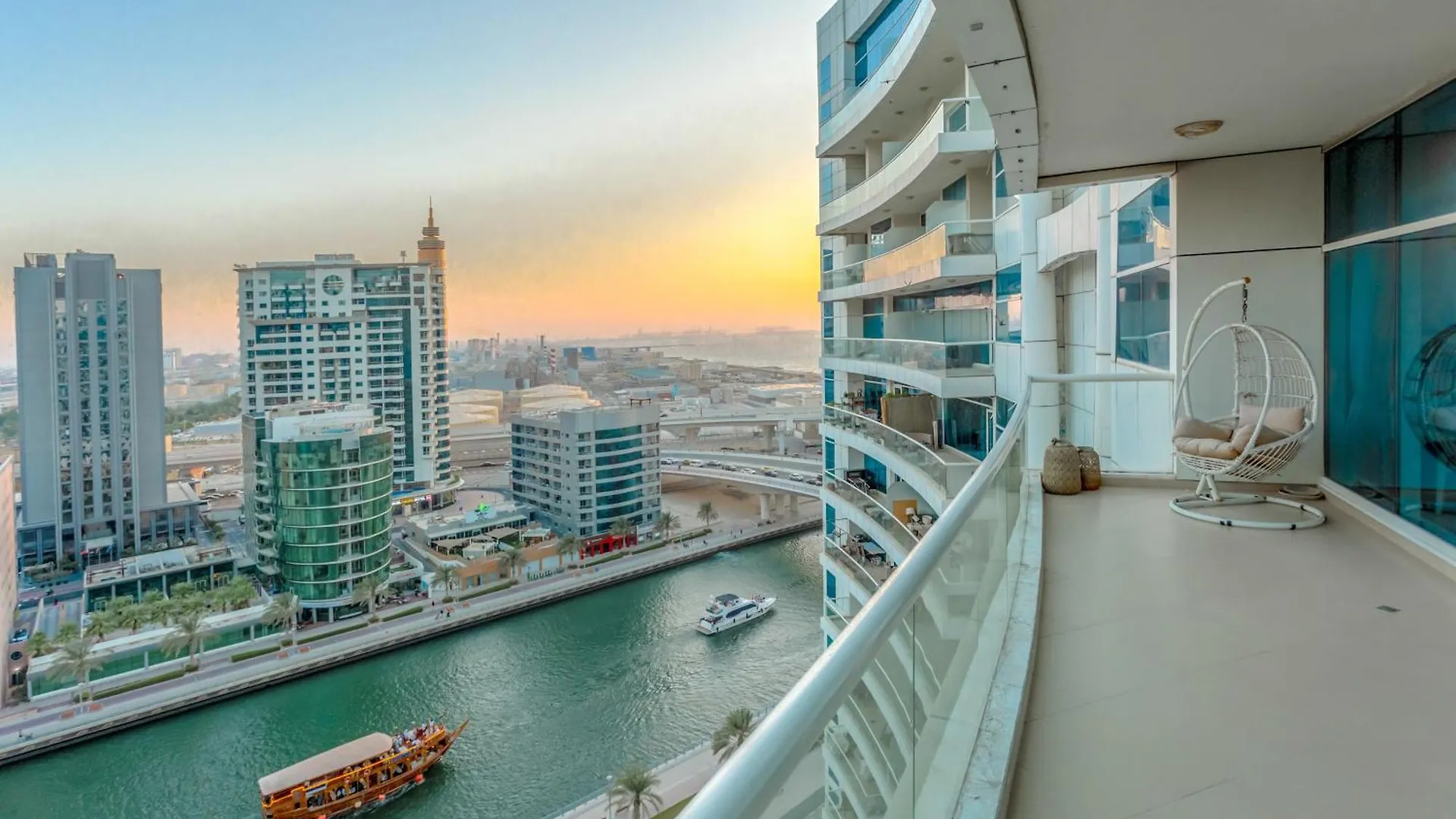 Elegant 2 Bedroom Apartment In Dubai Marina- Just 1 Min Walk From Jbr Beach 0*,  Ηνωμένα Αραβικά Εμιράτα